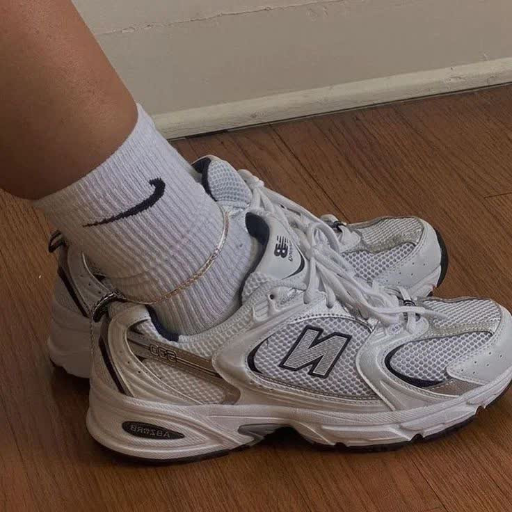 کفش اسپرت نیوبالانسnew balance 530