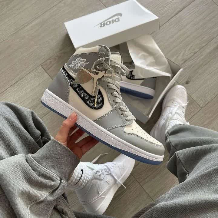 کتونی نایک جردن وان دیورا Jordan 1 Retro High Dior
