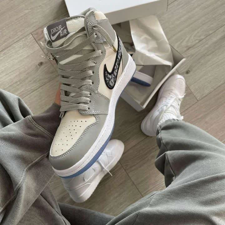 کتونی نایک جردن وان دیورا Jordan 1 Retro High Dior