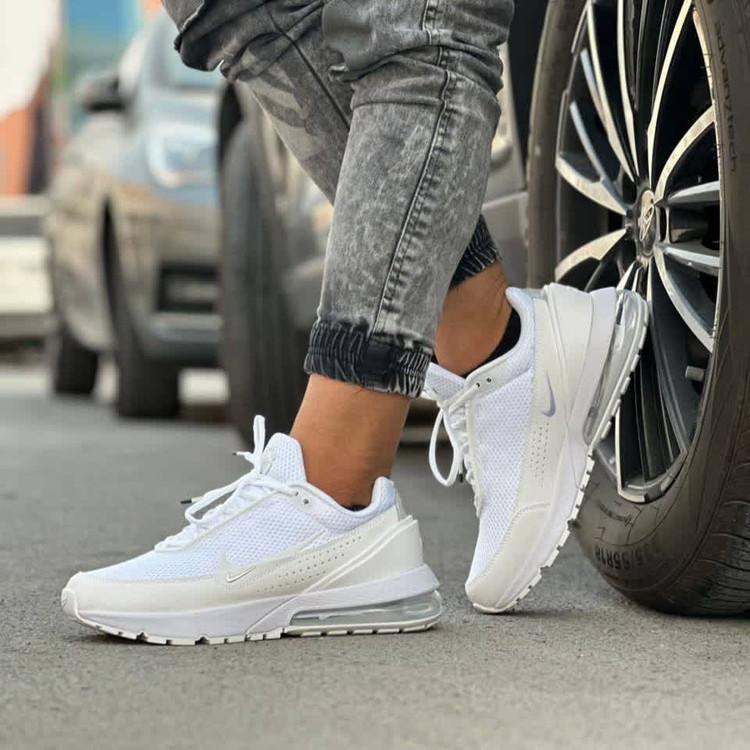 کفش اسپرت نایک ایرمکس پلاس سفیدnike air max pluse